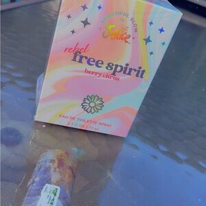 Justice Free Spirit Berry Citrus Eau de Toilette - Pink and Orange